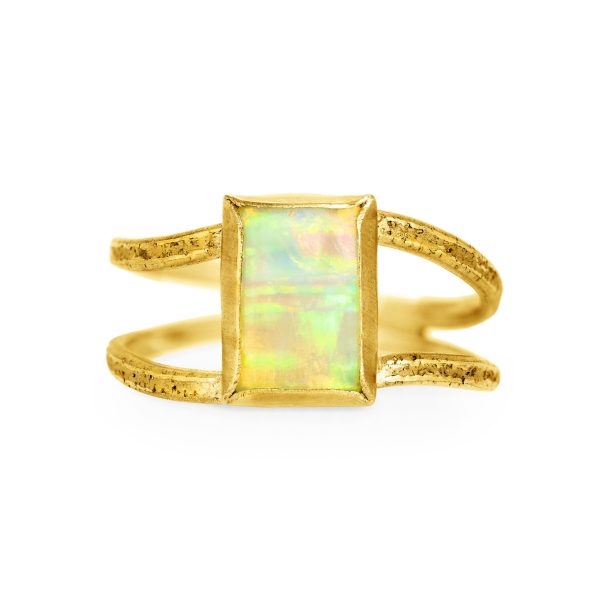fairly-sourced-white-opal-fairtrade-18ct-yellow-gold-nest-ring