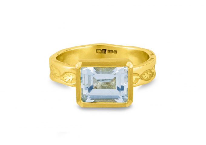 fairtrade-gold-aquamarine-wild-engagement-ring-front